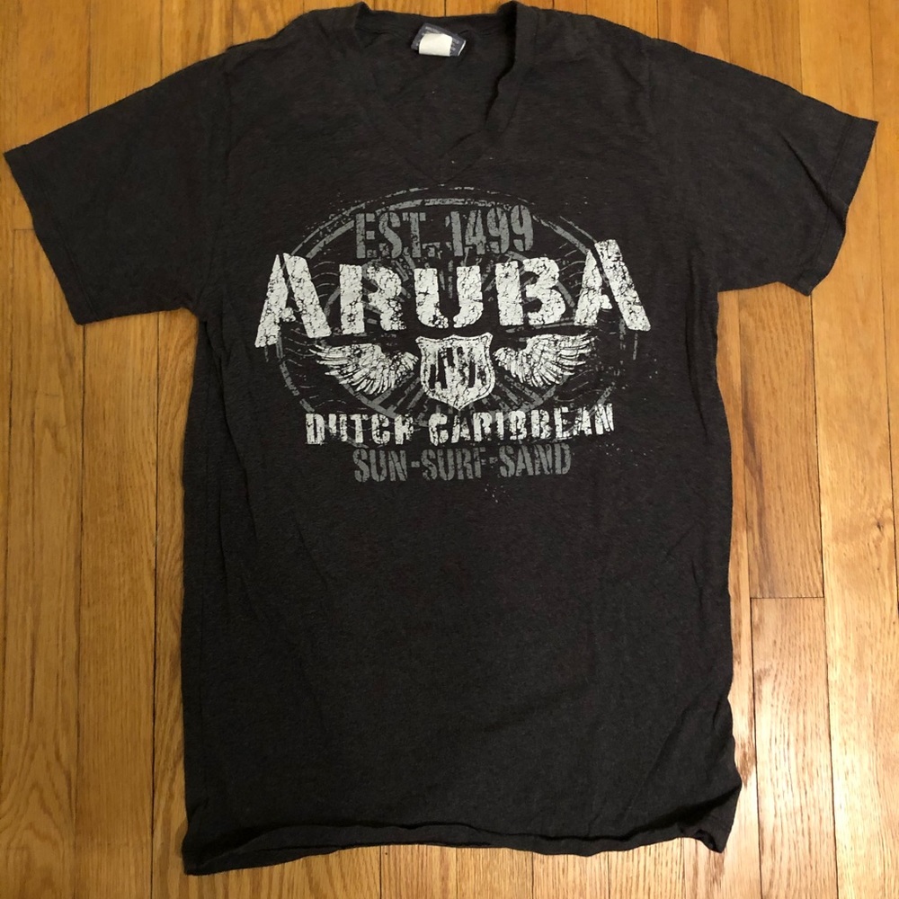 NWOT Aruba Dutch Caribbean v-neck t-shirt